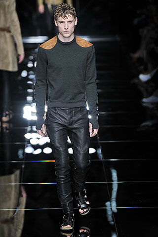 Burberry Prorsum / - 2011